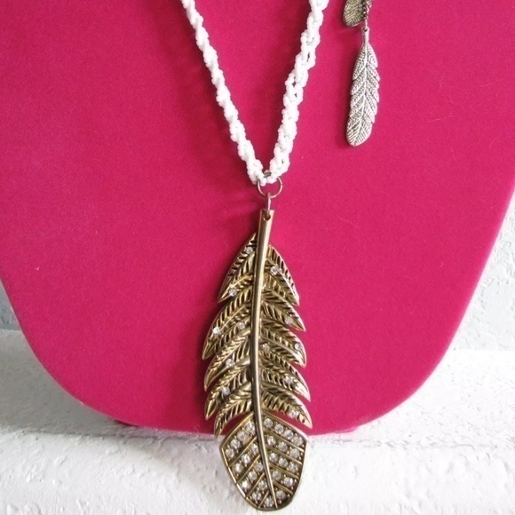 Betsey Johnson Vintage Indian Summer Large Crystal Feather Beaded NecklaceRare 49$